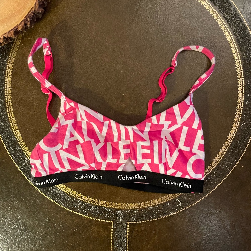 Calvin Klein Women’s Logo Sports Bra l Small l NWOT l Pink